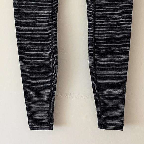 lululemon athletica Womens 6 Leggings Activewear Athleisure Workout Yoga - Picture 2 of 7